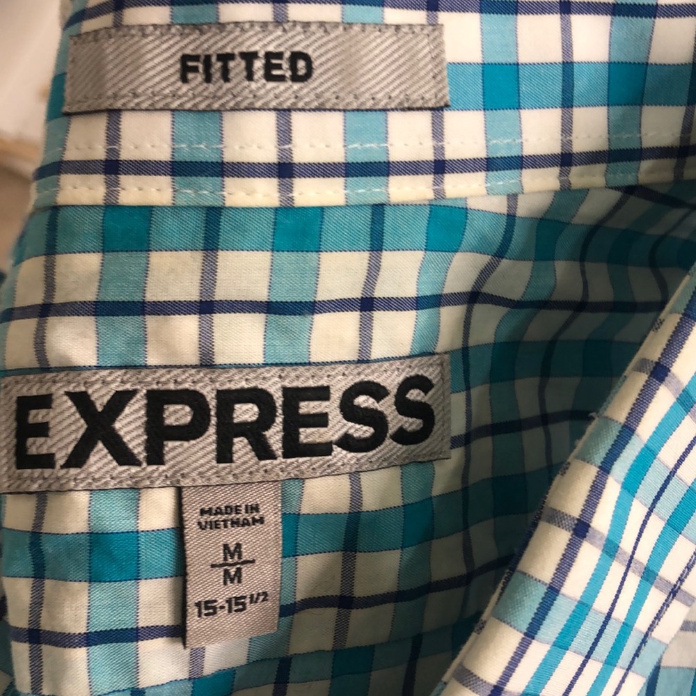 Men’s Express Fitted Shirt - Picture 2 of 2